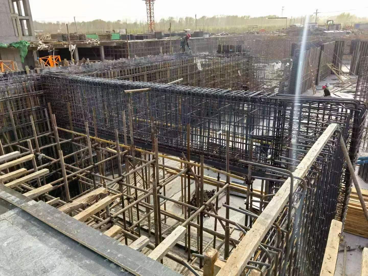 沧州建筑基础筏板施工时混凝土有哪些常见问题?